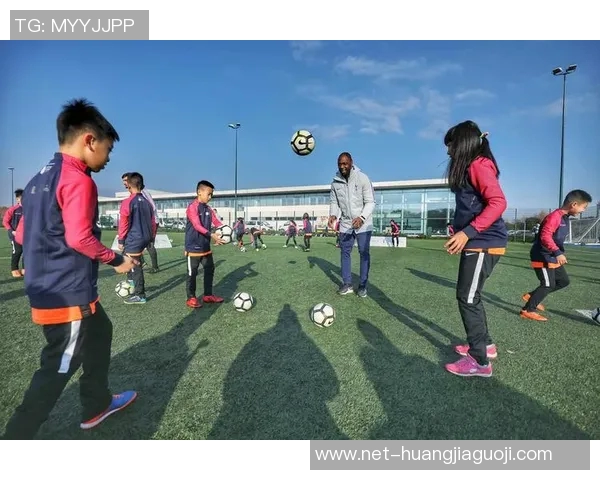 足球大眼带你领略世界足球盛宴的精彩瞬间与背后故事